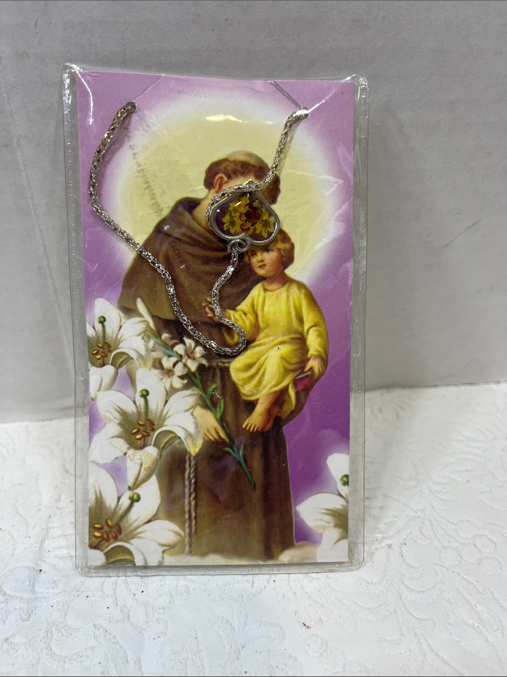 St Anthony Religious Heart Pendant Necklace in Purple Yellow Silver Tone 20”